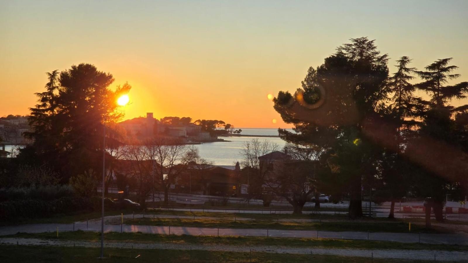 Studio Apartment Ljubica For 2 Persons 150M From The Beach Porec Exterior photo